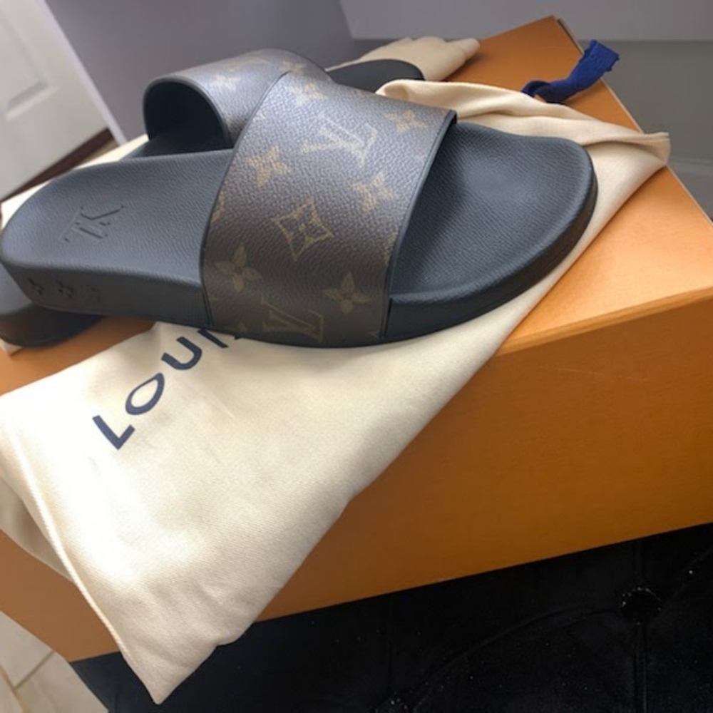 Louis Vuitton Waterfront Mule Slides